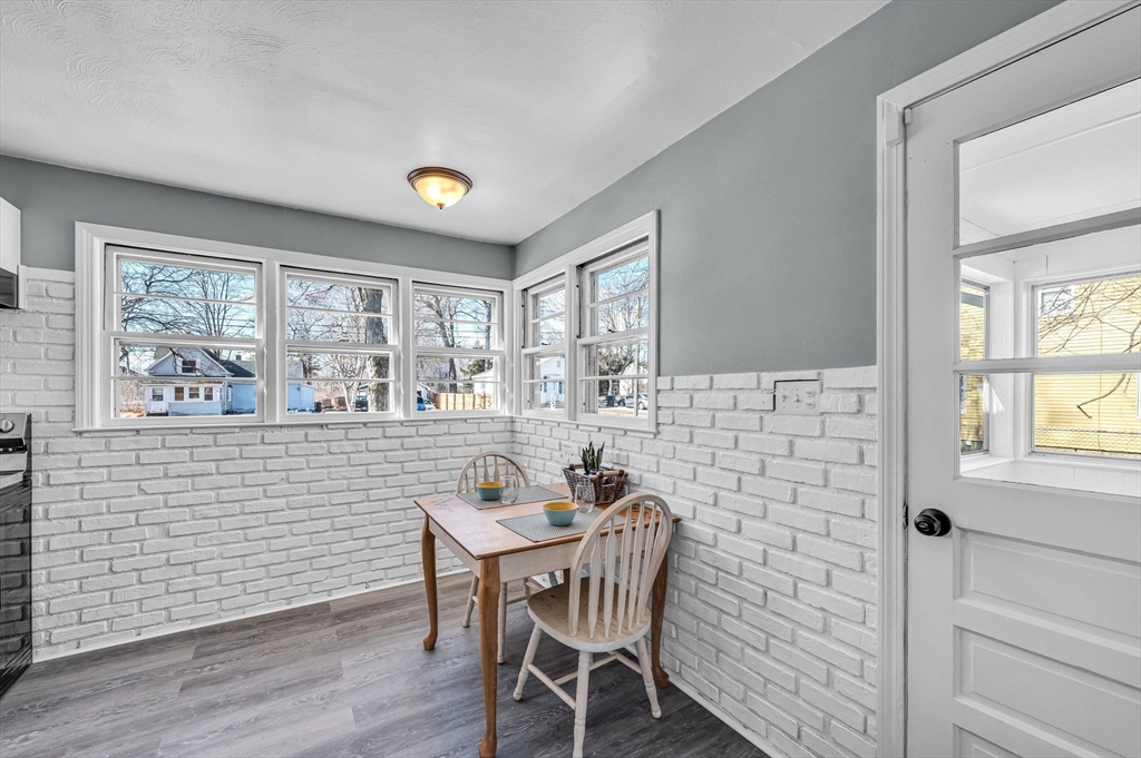 83 Gilbert Avenue Springfield, MA 01119 - Photo 4 of 42