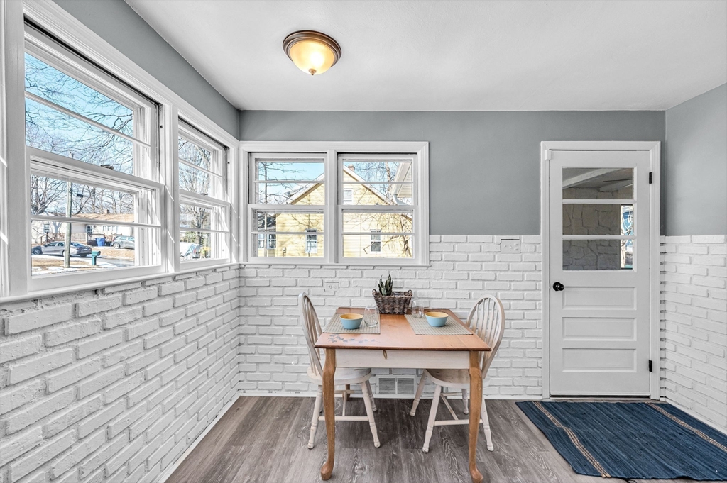 83 Gilbert Avenue Springfield, MA 01119 - Photo 5 of 42