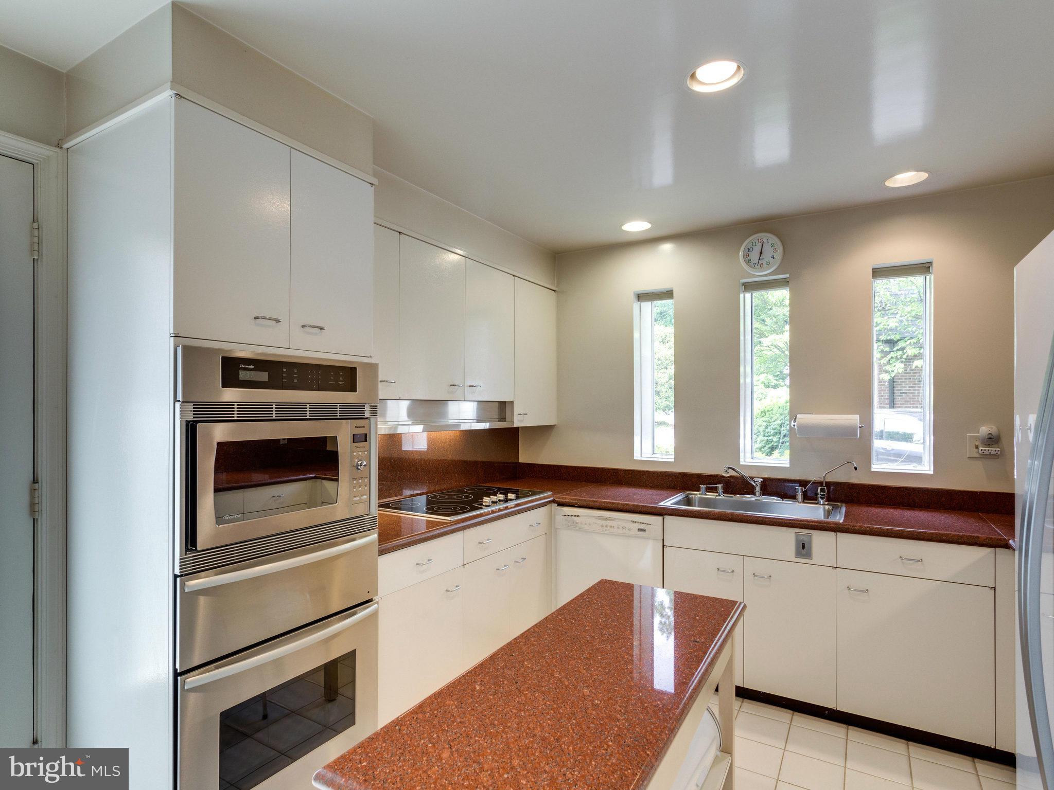 706 Belgrove Road McLean, VA 22101 - Photo 12 of 30 Kitchen