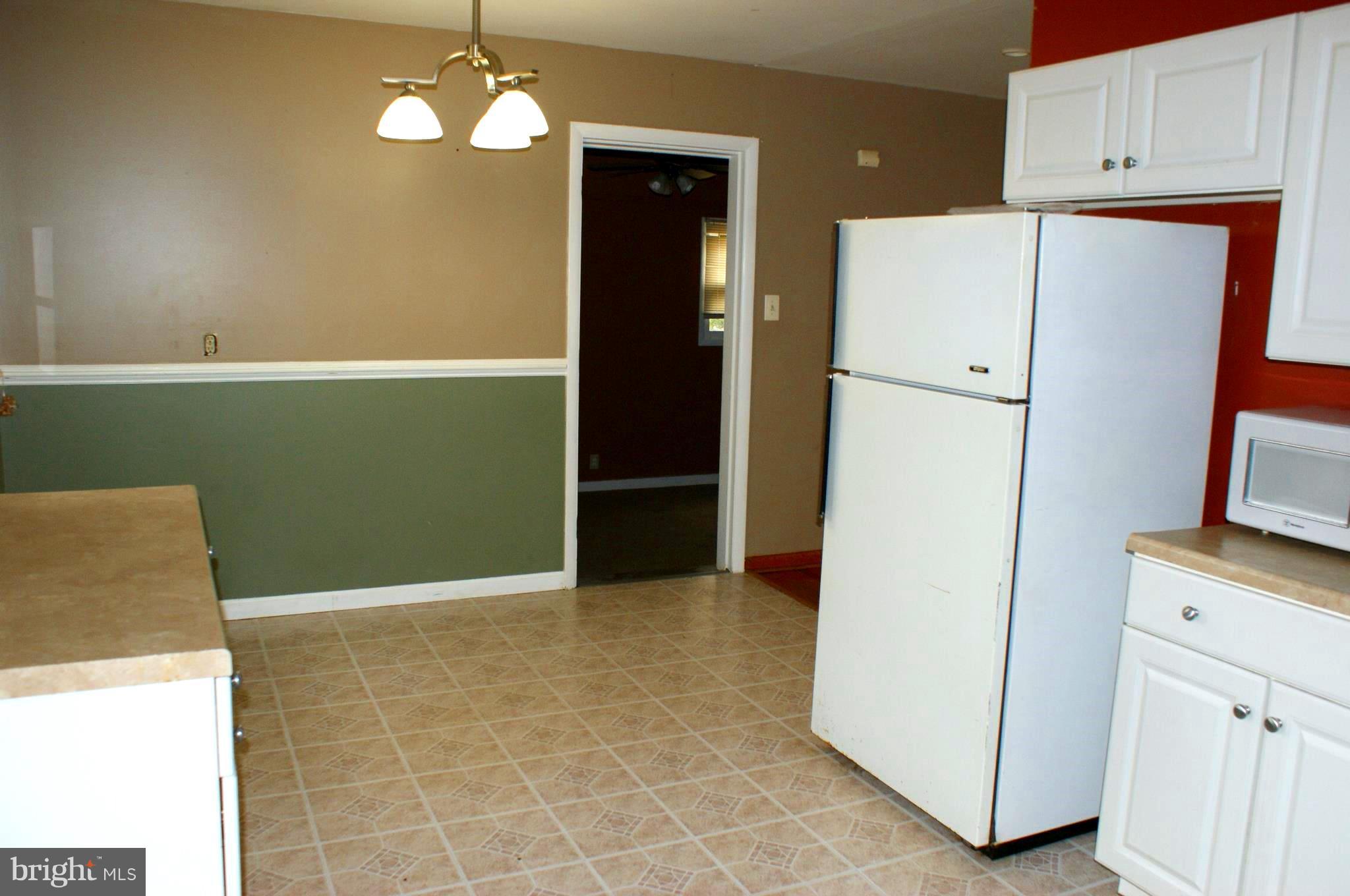 608 Truslow Road Fredericksburg, VA 22406 - Photo 7 of 21 Kitchen
