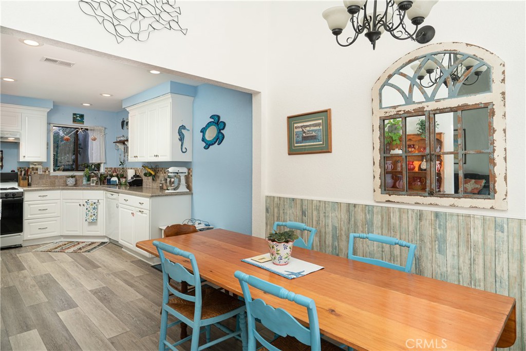 2053 Meadow View Lane Costa Mesa, CA 92627 - Photo 14 of 44