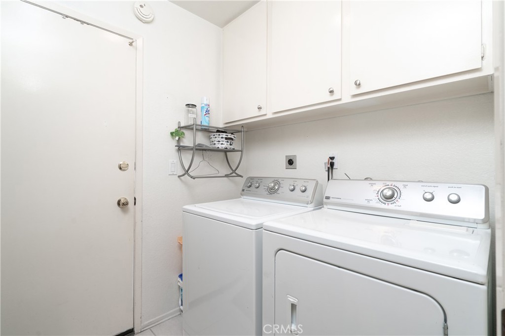 2053 Meadow View Lane Costa Mesa, CA 92627 - Photo 20 of 44