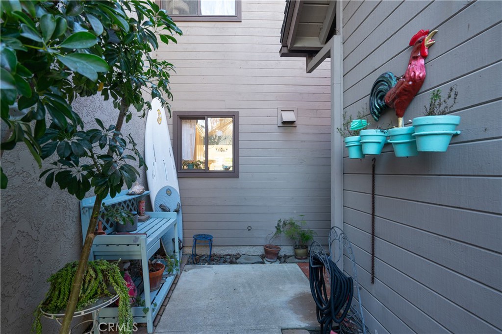 2053 Meadow View Lane Costa Mesa, CA 92627 - Photo 32 of 44