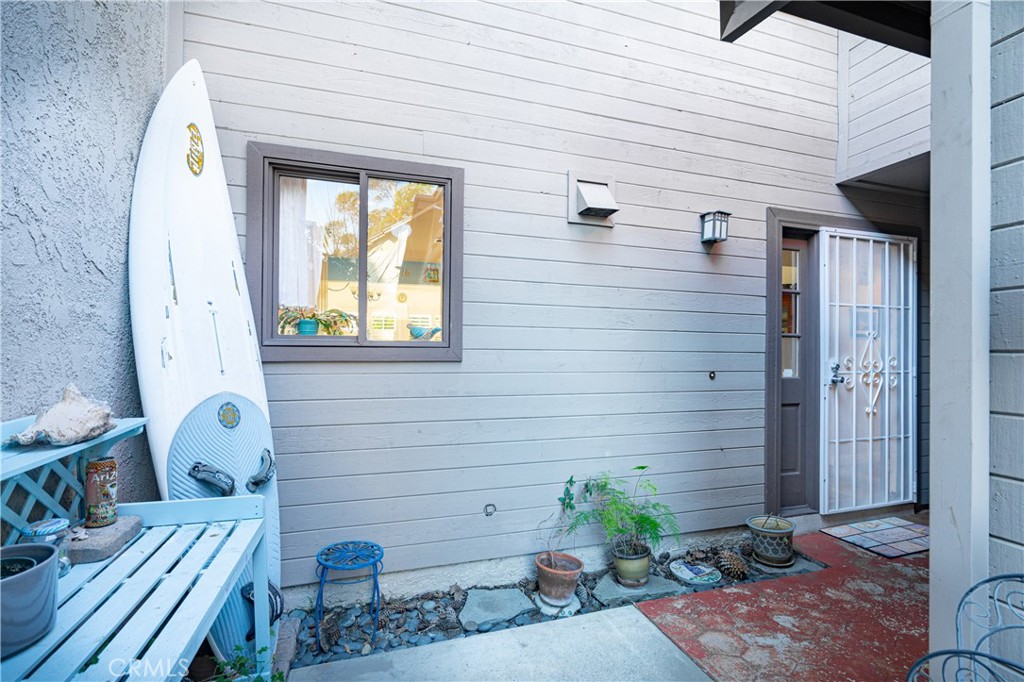 2053 Meadow View Lane Costa Mesa, CA 92627 - Photo 33 of 44