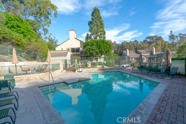 2053 Meadow View Lane Costa Mesa, CA 92627 - Photo 35 of 44