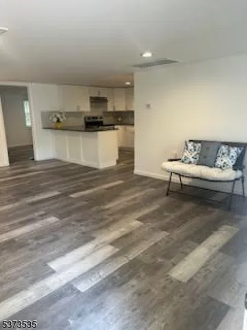 $2,700 | 17 Eastbrook Lane, Newton, NJ 07860