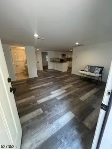 $2,700 | 17 Eastbrook Lane, Newton, NJ 07860