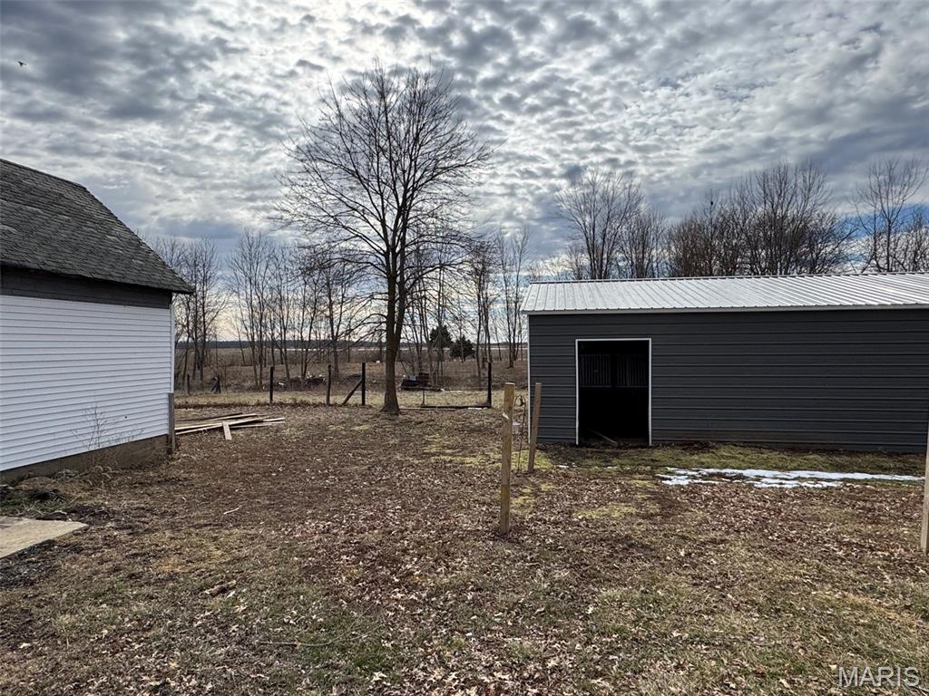 843 Monroe Street Witt, IL 62094 - Photo 20 of 28