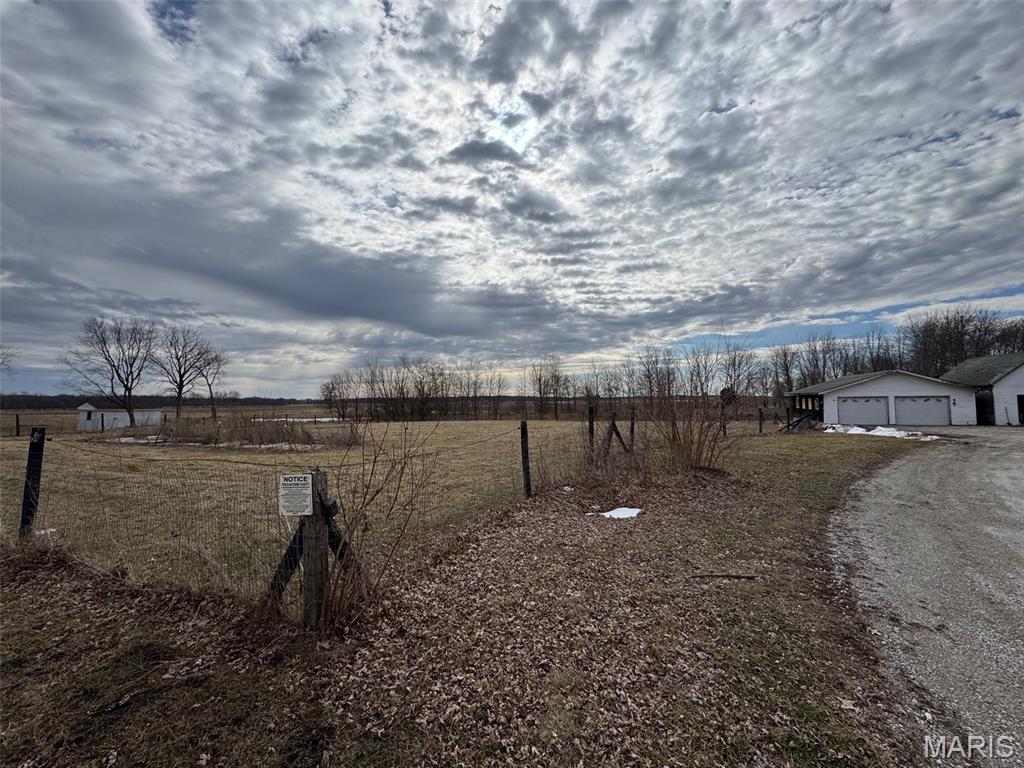 843 Monroe Street Witt, IL 62094 - Photo 25 of 28