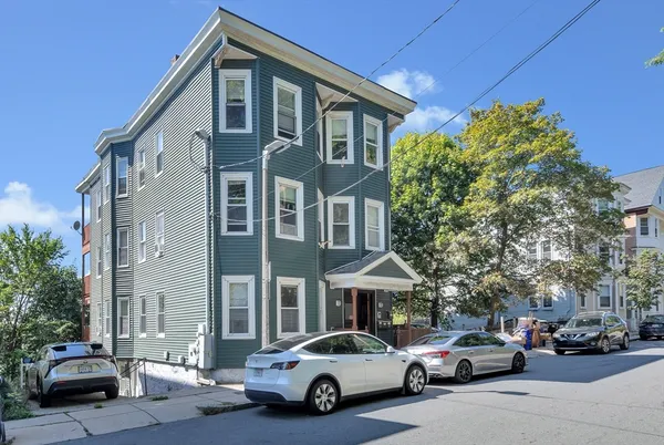$6,895 | 22 Fisher Avenue, Unit 1, Boston, MA 02120