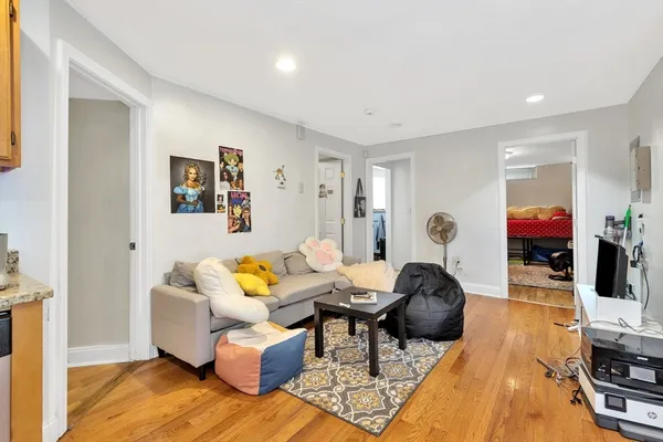 $6,895 | 22 Fisher Avenue, Unit 1, Boston, MA 02120