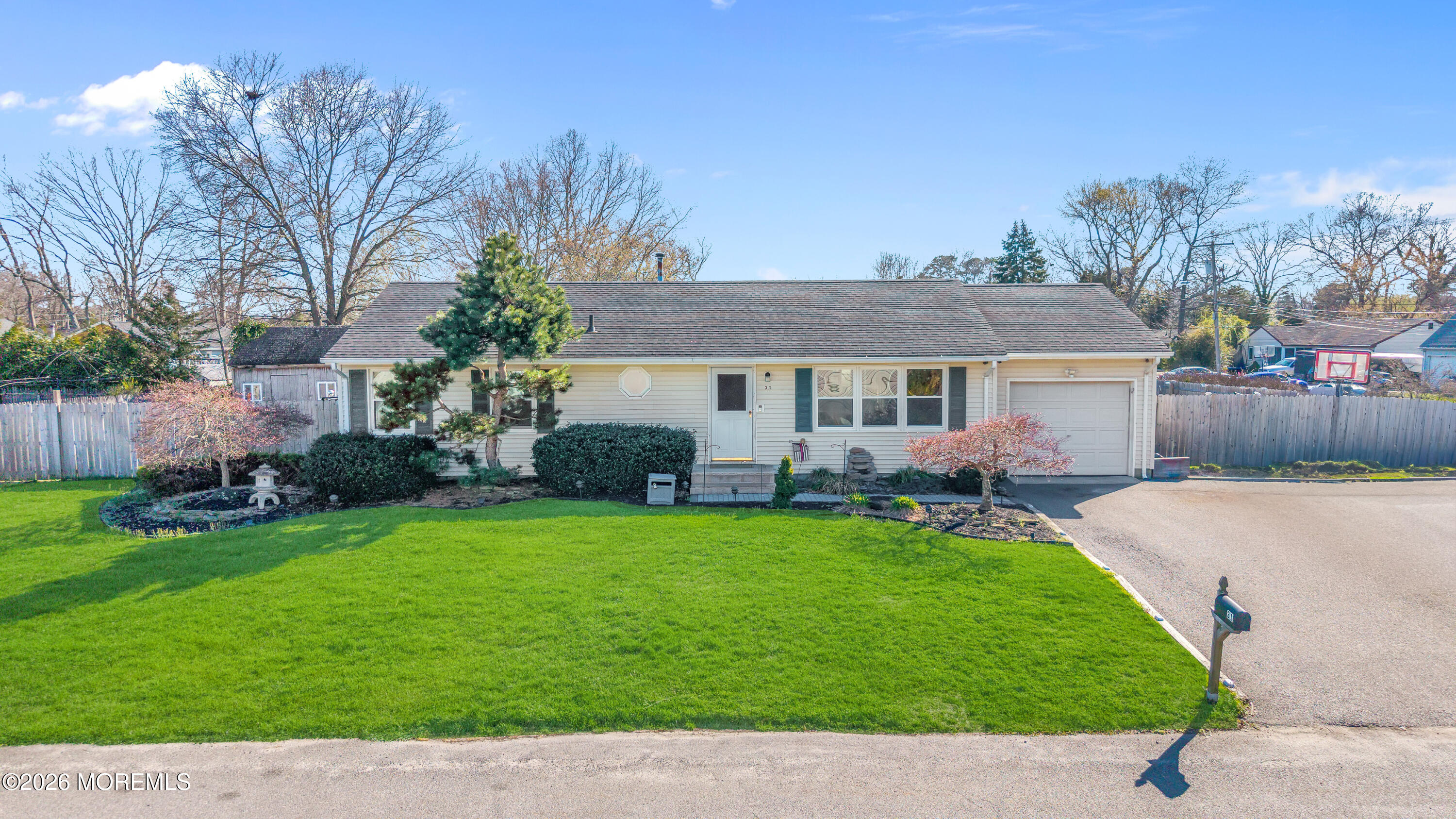 31 Titanic Road Forked River, NJ 08731 - Photo 4 of 37 Front 7