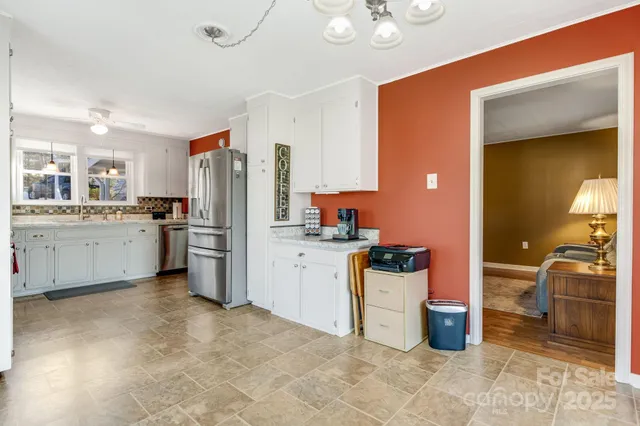 $379,900 | 106 Pressley Road, Canton, NC 28716