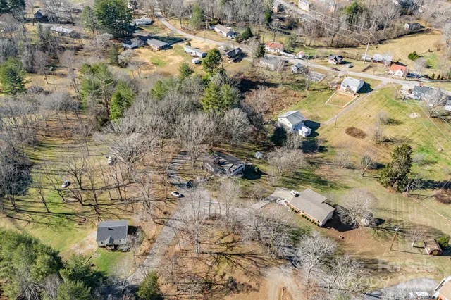 $379,900 | 106 Pressley Road, Canton, NC 28716