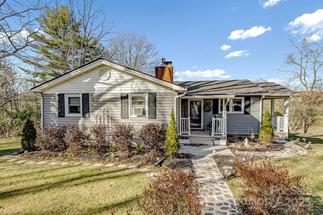 $379,900 | 106 Pressley Road, Canton, NC 28716