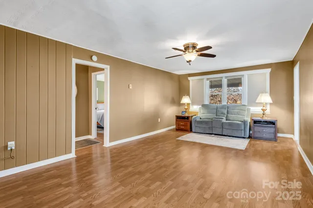 $379,900 | 106 Pressley Road, Canton, NC 28716