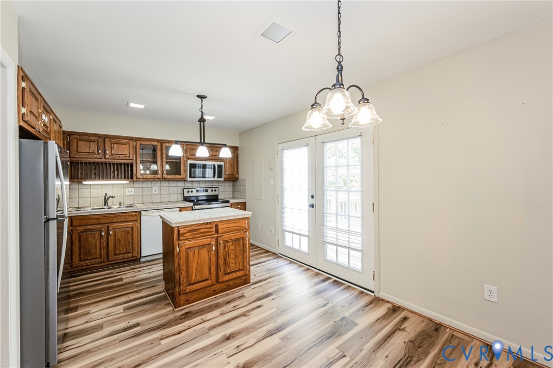 131 Raleigh Street Williamsburg, VA 23185 - Photo 14 of 41