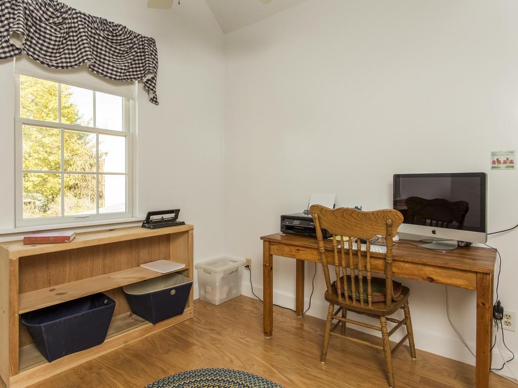 3 Charles Road Cape Elizabeth, ME 04107 - Photo 21 of 25 Office/Bedroom