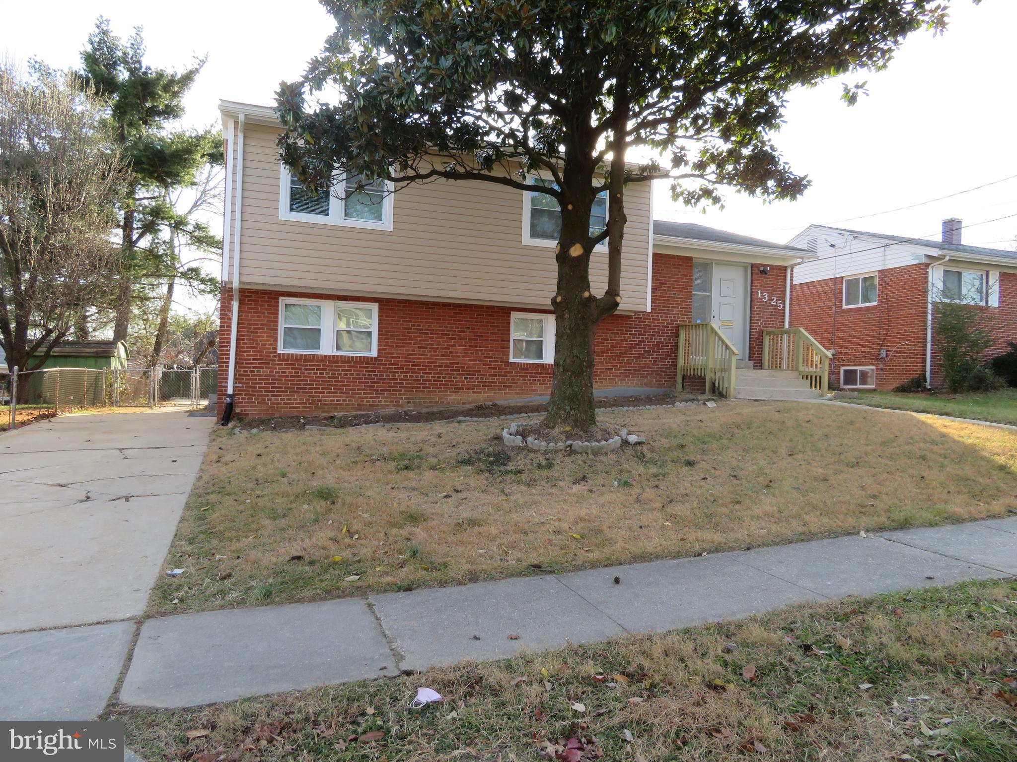 1325 Ray Road Hyattsville, MD 20782 - Photo 2 of 55 FRONT OF HOUSE