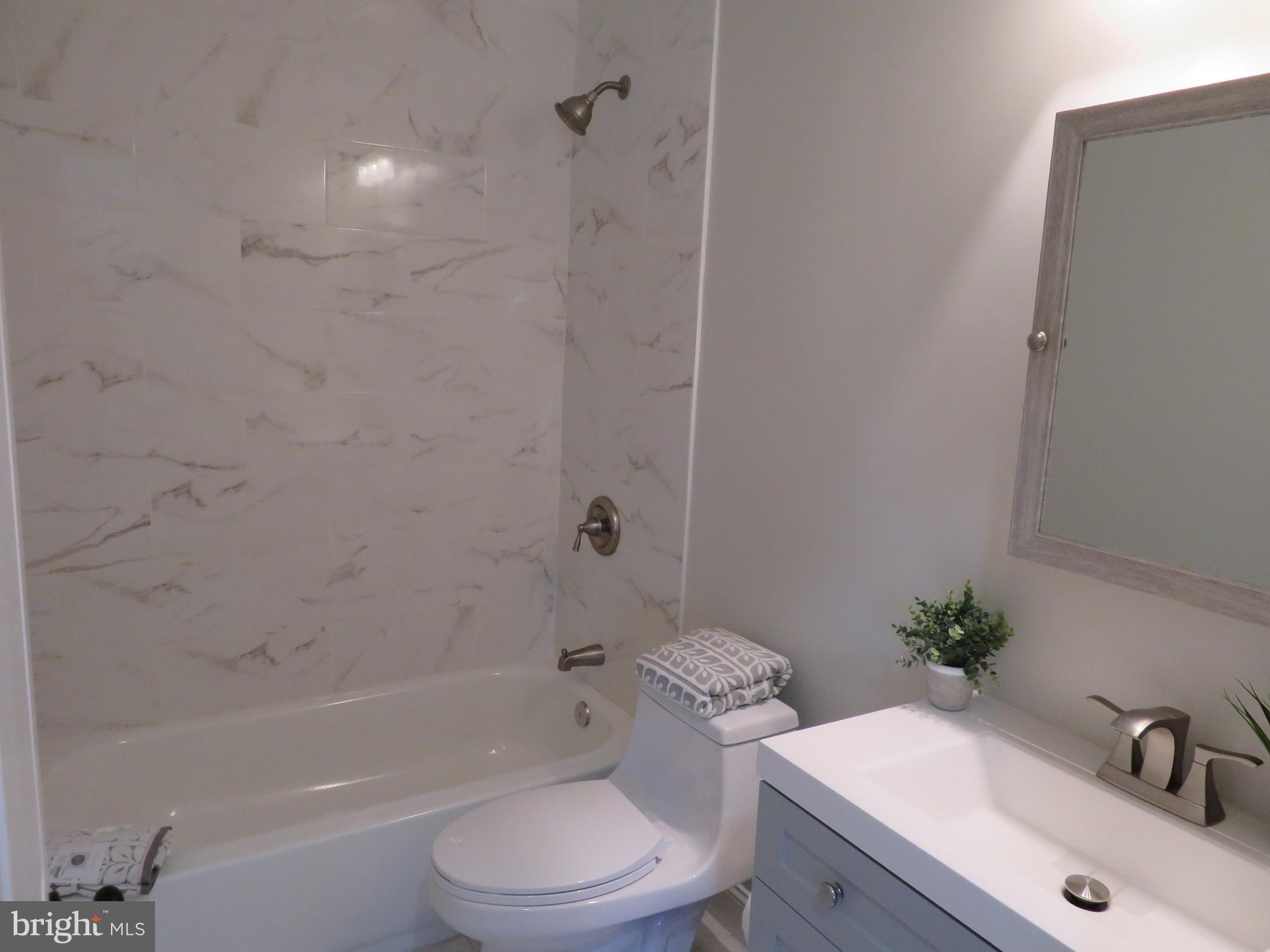 1325 Ray Road Hyattsville, MD 20782 - Photo 14 of 55 UPPER LEVEL MAIN BATHROOM