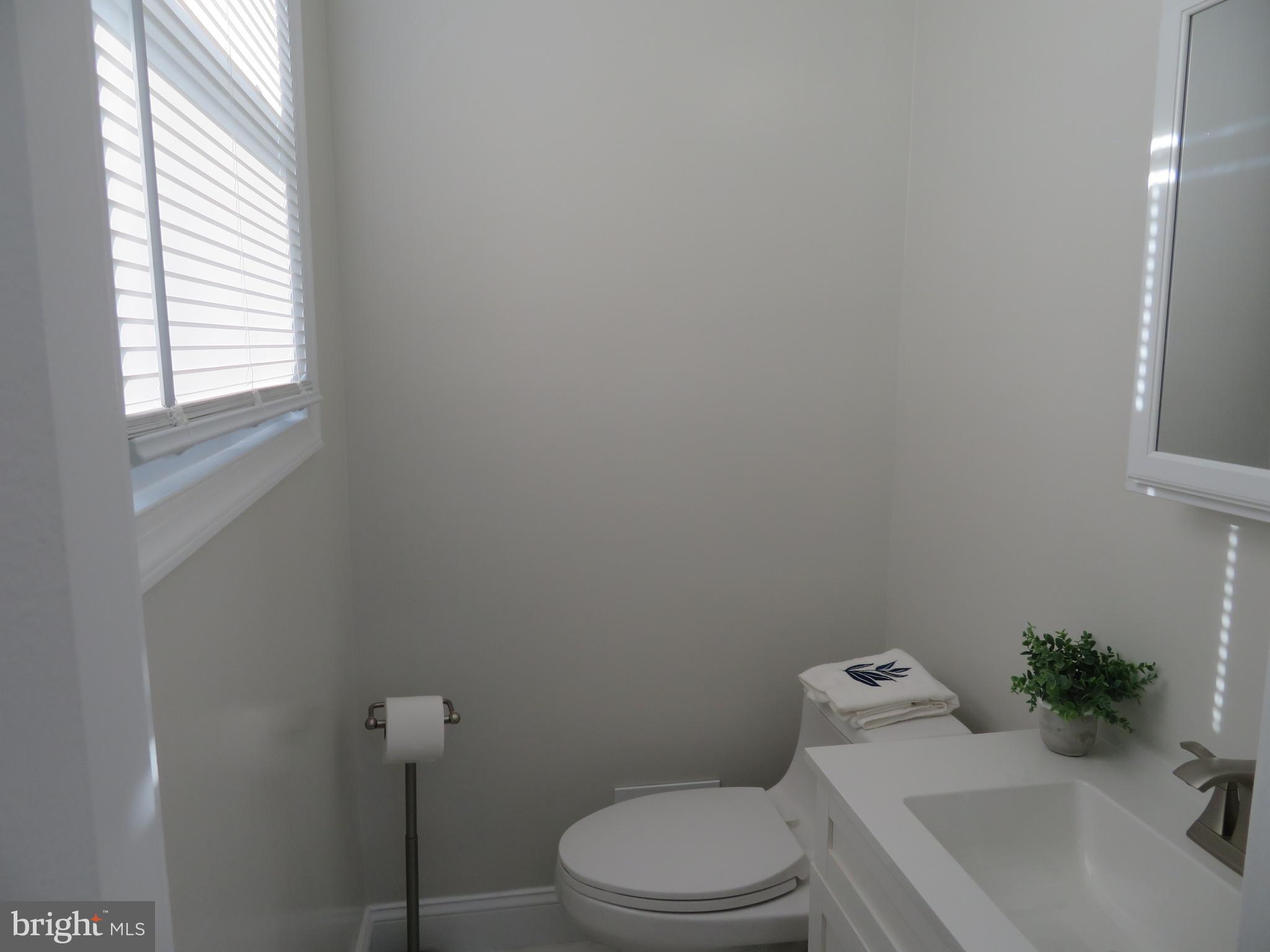 1325 Ray Road Hyattsville, MD 20782 - Photo 22 of 55 UPPER LEVEL MASTER BATHROOM