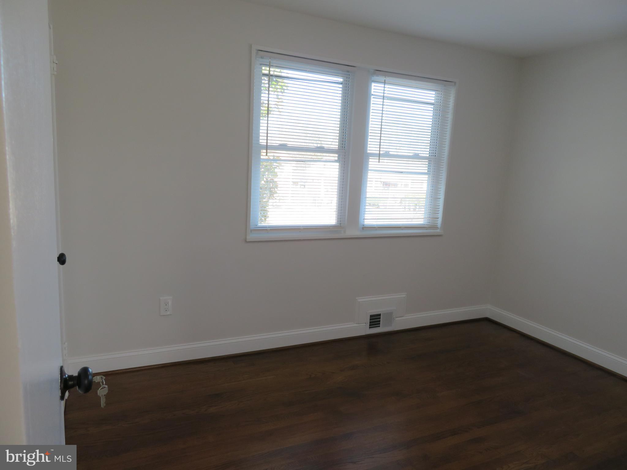 1325 Ray Road Hyattsville, MD 20782 - Photo 25 of 55 UPPER LEVEL 4- BEDROOM