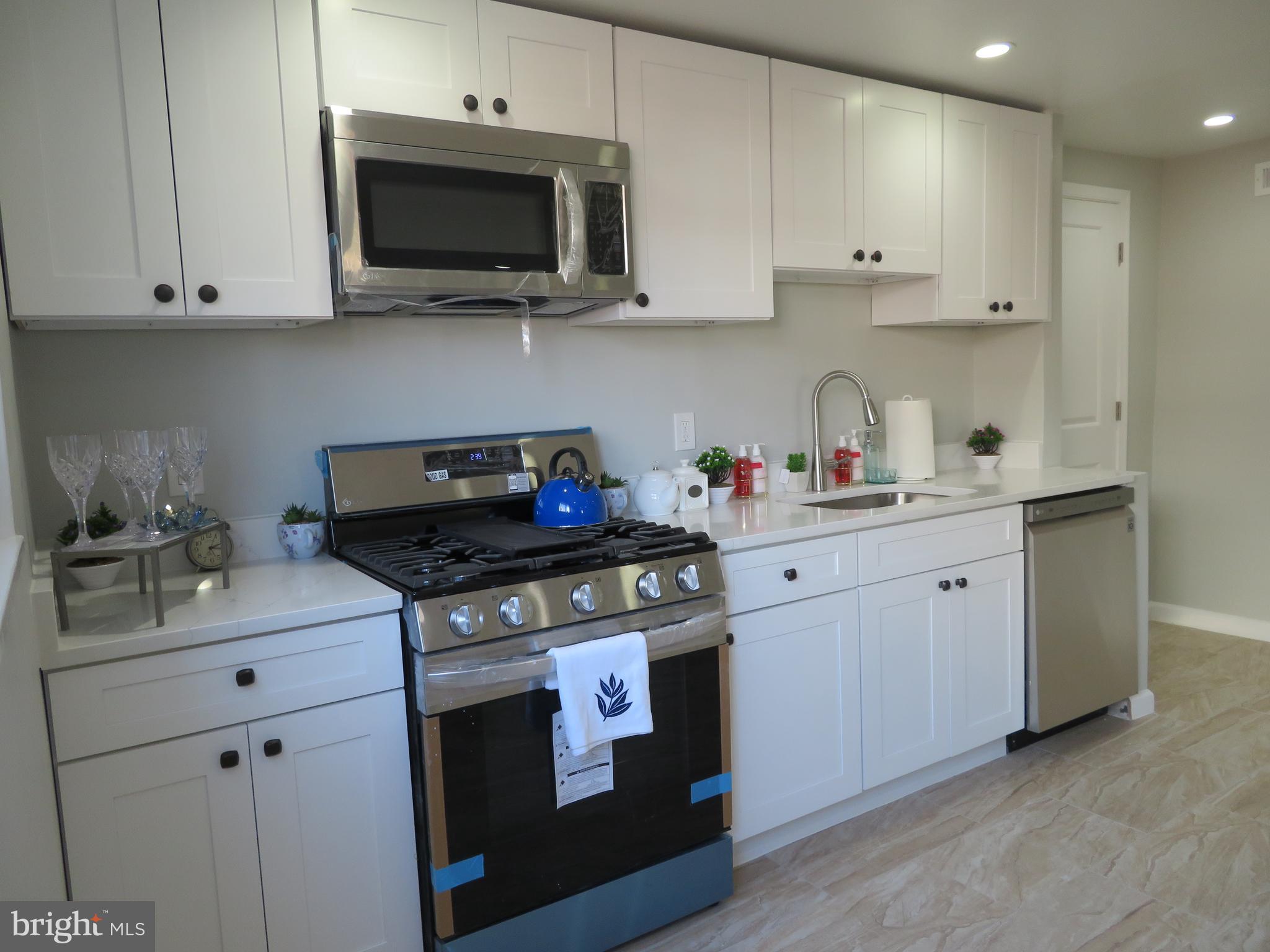 1325 Ray Road Hyattsville, MD 20782 - Photo 33 of 55 KITCHEN