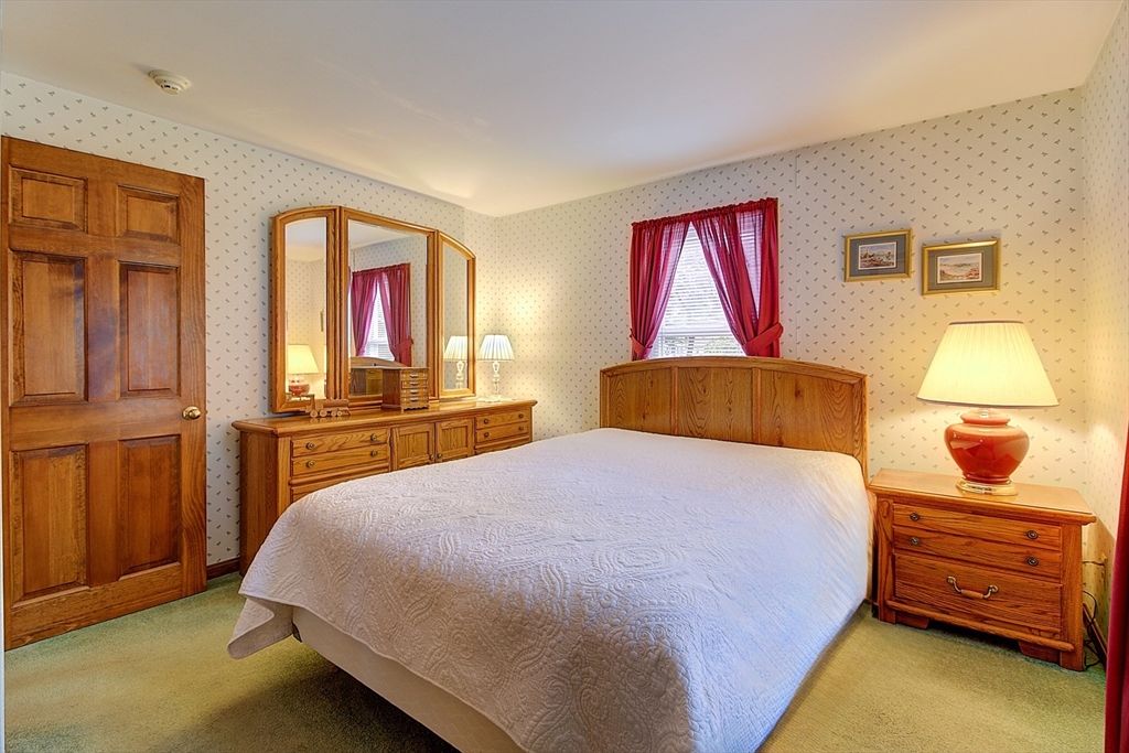 29 Beagle Club Road Attleboro, MA 02703 - Photo 13 of 26 Gallery Image 13