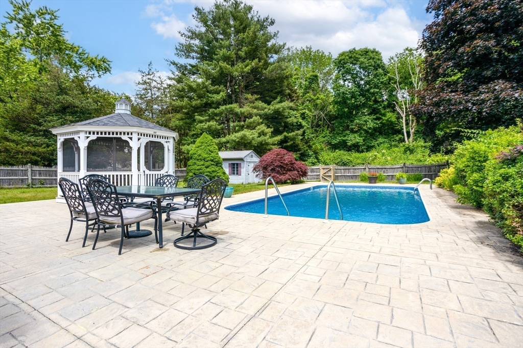 29 Beagle Club Road Attleboro, MA 02703 - Photo 20 of 26 Gallery Image 20