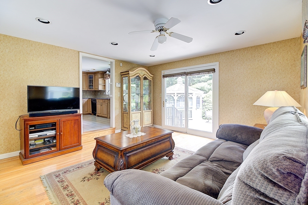 29 Beagle Club Road Attleboro, MA 02703 - Photo 5 of 26 Gallery Image 5