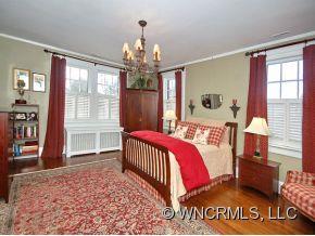 18 Windsor Road Asheville, NC 28804 - Photo 13 of 24 Gallery Image 13
