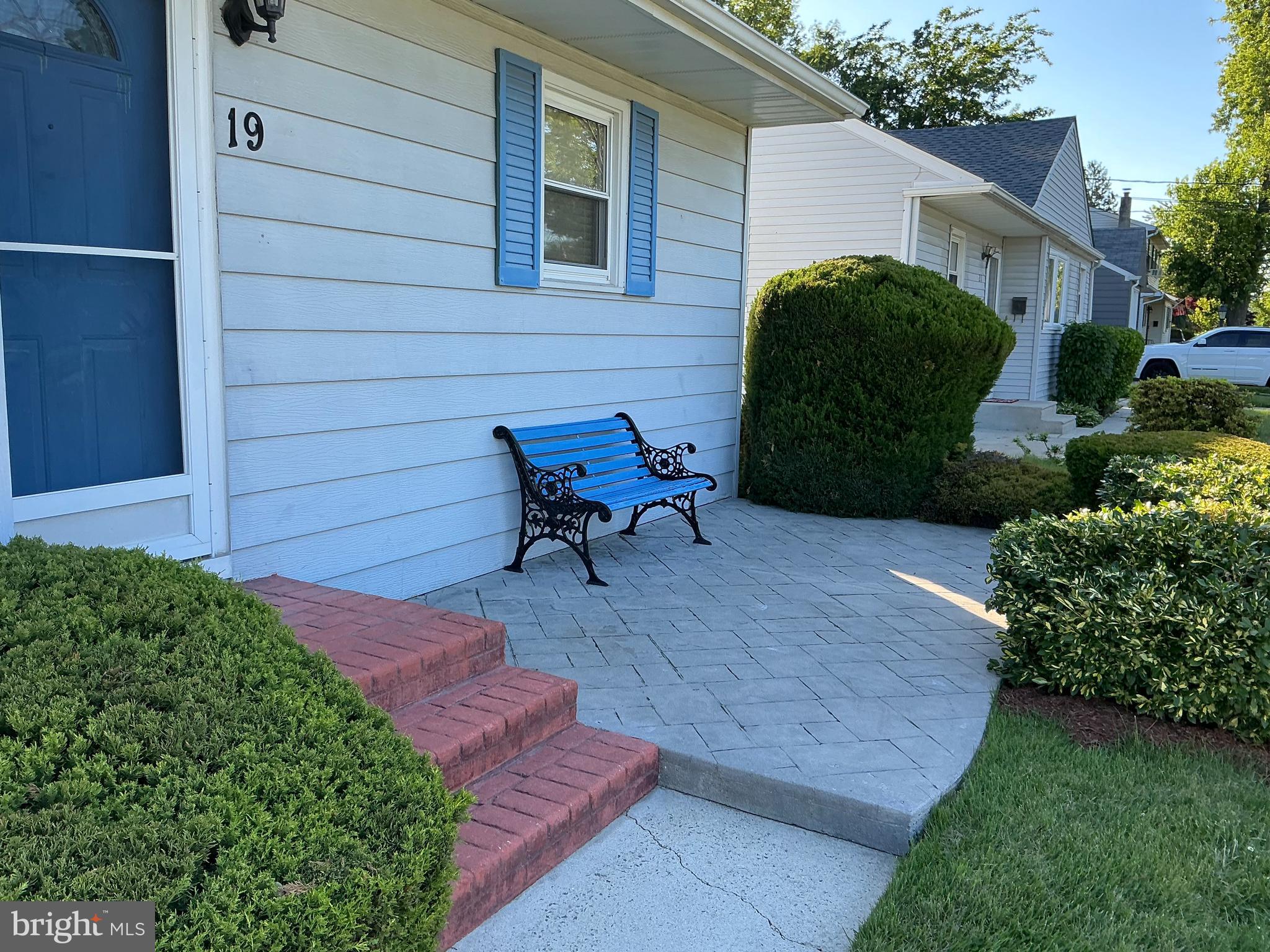 19 Paul Road Maple Shade, NJ 08052 - Photo 3 of 23