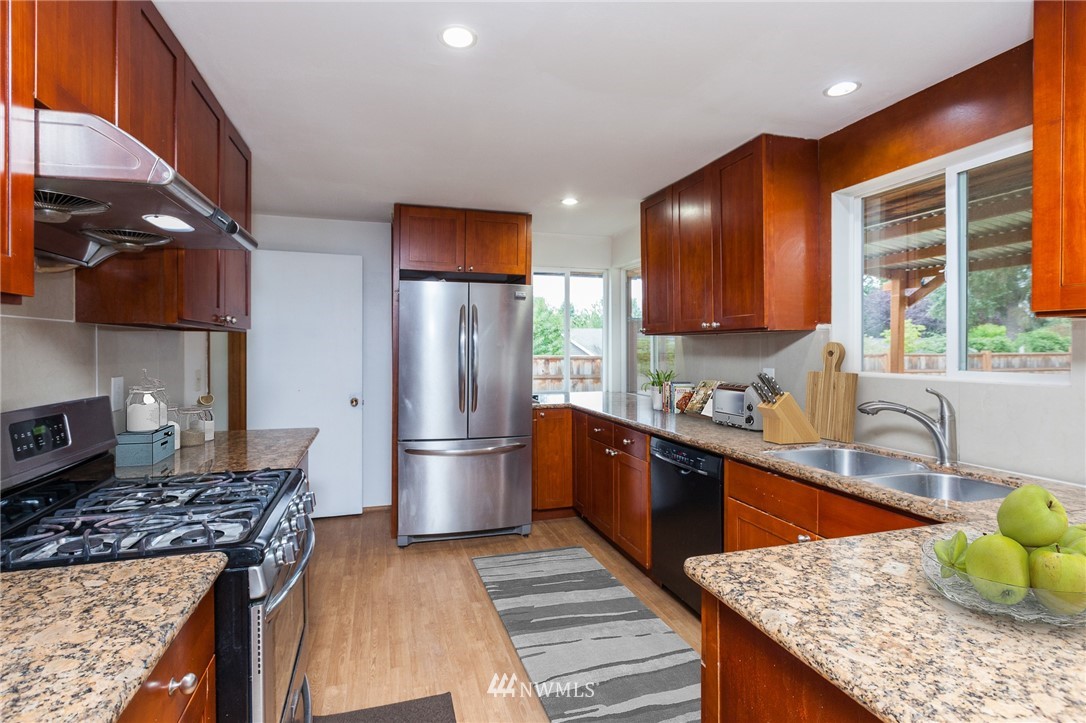 1619 South 27th Street Renton, WA 98055 - Photo 6 of 23 Gallery Image 6