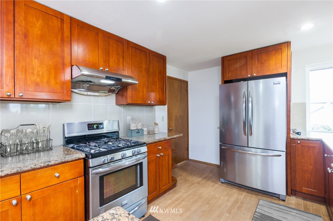 1619 South 27th Street Renton, WA 98055 - Photo 7 of 23 Gallery Image 7