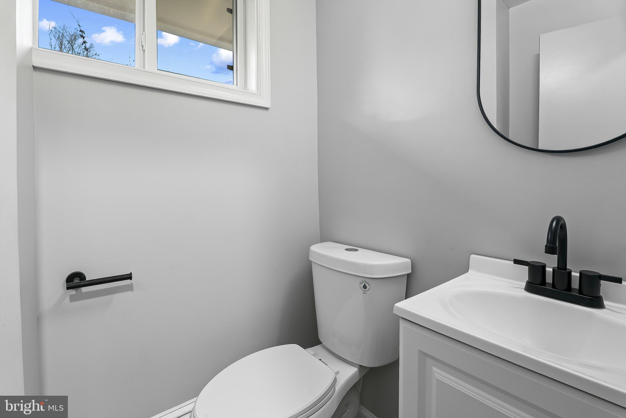 512 Quaint Acres Drive Silver Spring, MD 20904 - Photo 20 of 46 Half bathroom