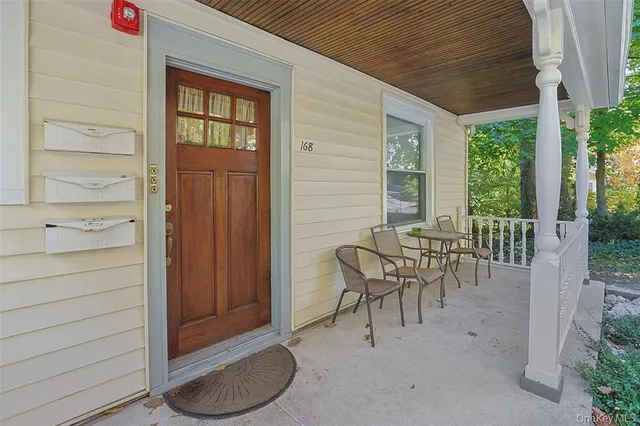 $2,200 | 168 Parkview Avenue, Unit 2, Bronxville, NY 10708