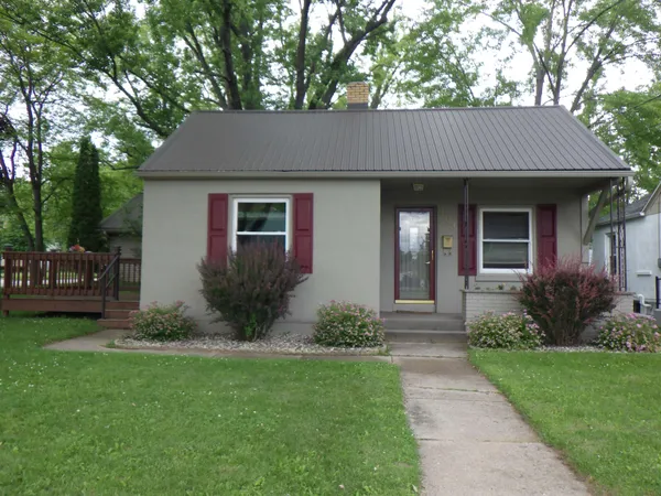$209,900 | 109 McKinley Avenue, Clintonville, WI 54929