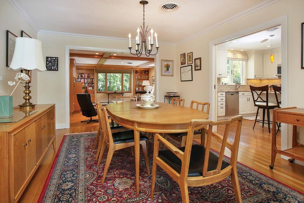 21 Levbert Road Newton, MA 02459 - Photo 4 of 21