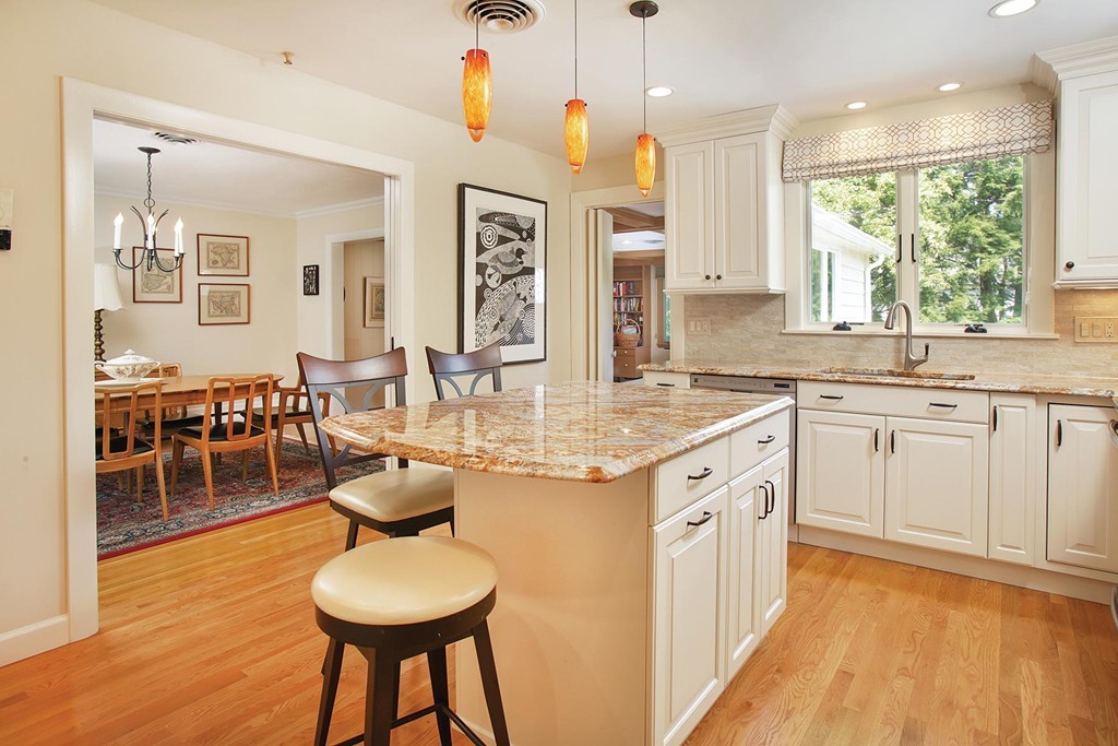 21 Levbert Road Newton, MA 02459 - Photo 6 of 21