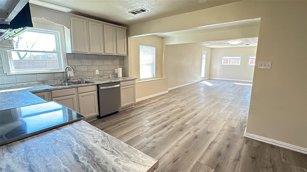 4706 Sachse Road Sachse, TX 75048 - Photo 11 of 22