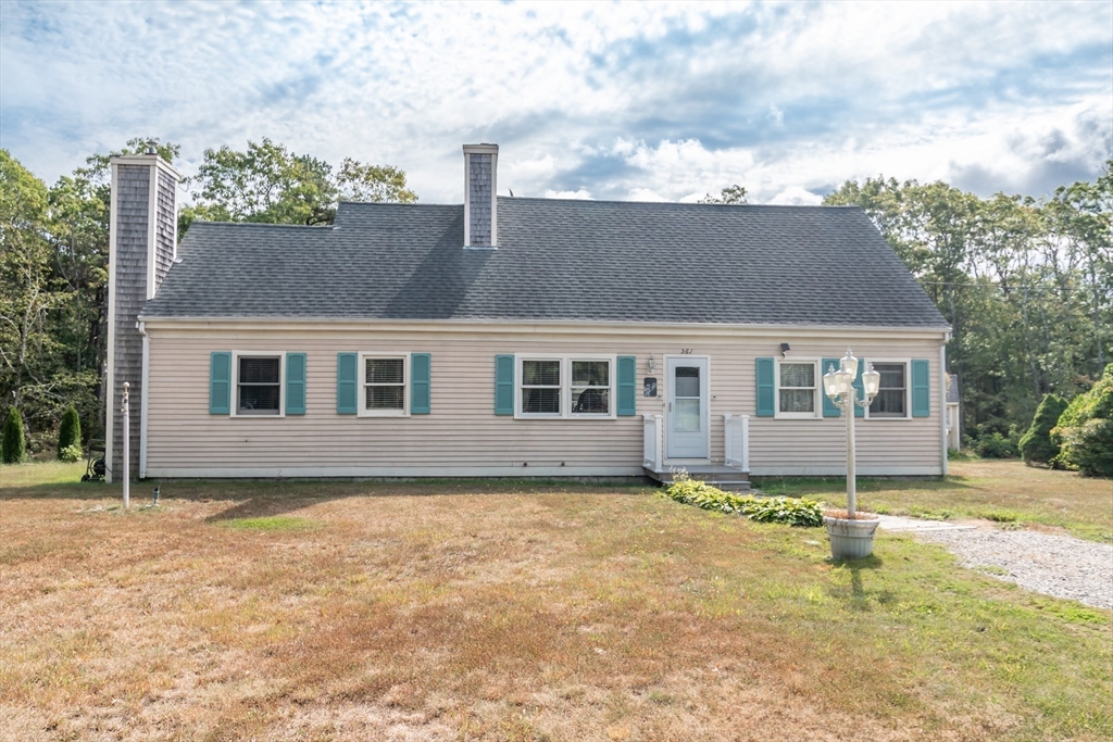 561 Main Street Mashpee, MA 02649 - Photo 3 of 32