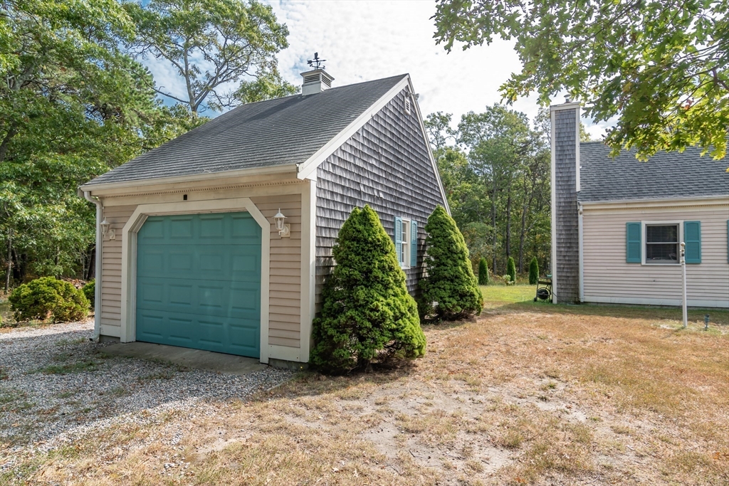 561 Main Street Mashpee, MA 02649 - Photo 6 of 32