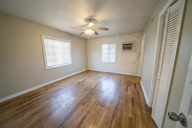 $850 | 2218 1/2 Chapman Street, Unit 1, Houston, TX 77009