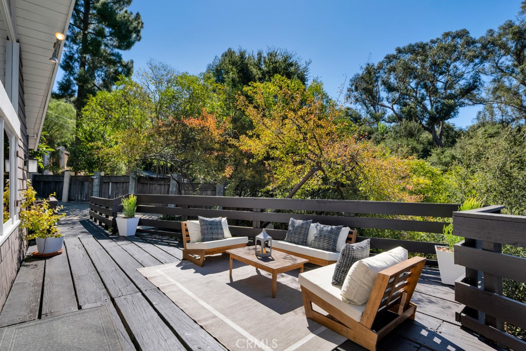 21670 Encina Road Topanga, CA 90290 - Photo 22 of 31 Gallery Image 22