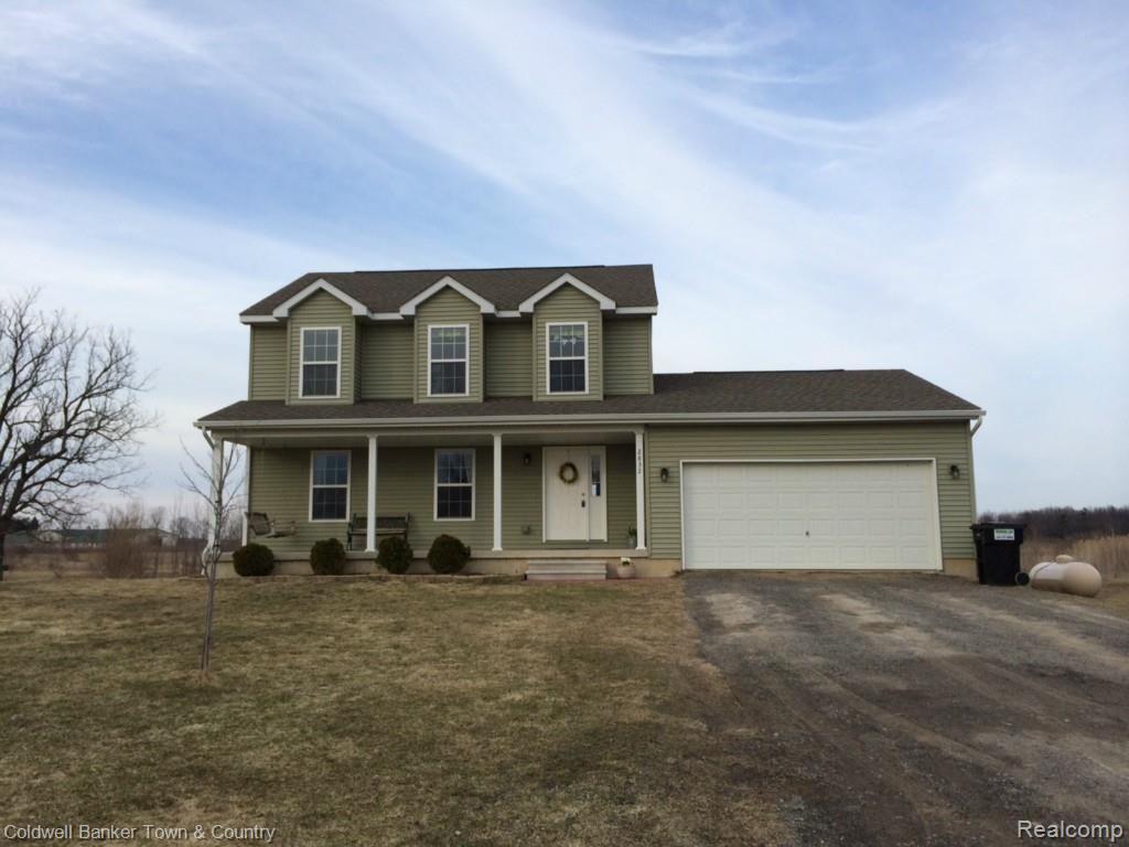 2832 Fisher Road Howell, MI 48855 - Photo 4 of 37 Up North Feel yet Minutes to Town