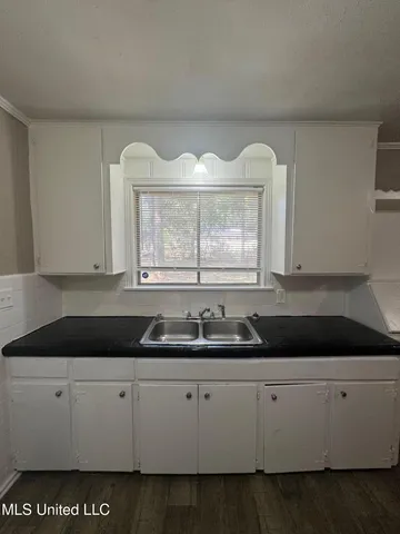 $69,900 | 227 Queen Anne Lane, Jackson, MS 39209