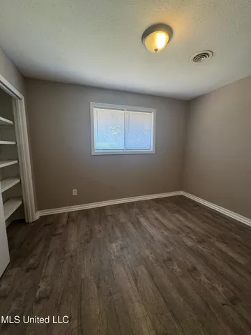 $69,900 | 227 Queen Anne Lane, Jackson, MS 39209