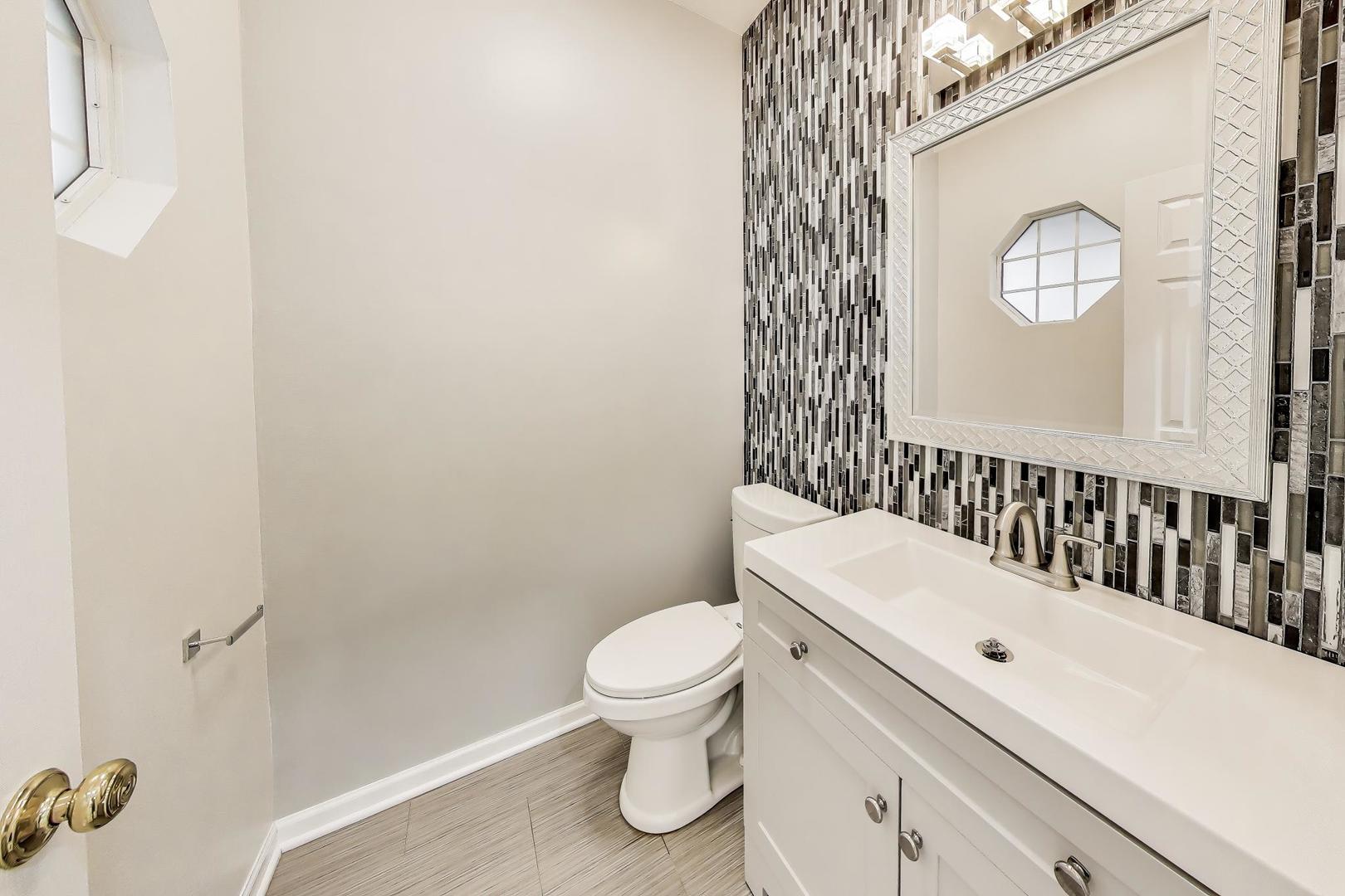 8169 Ripple Ridge Darien, IL 60561 - Photo 14 of 33