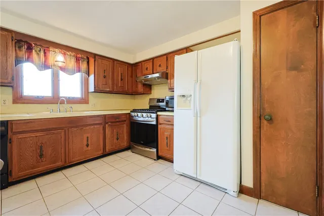 $435,000 | 59 Independence Drive, Warwick, RI 02888