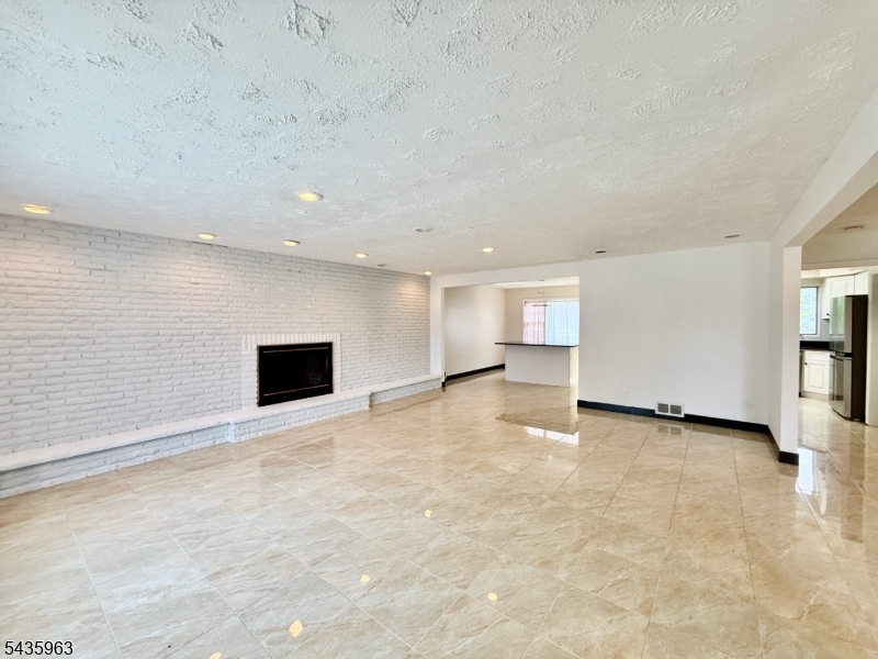 65 Wabeno Avenue Springfield, NJ 07081 - Photo 12 of 43